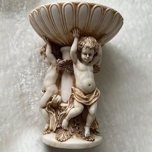 Three angel candle/plant pot holder